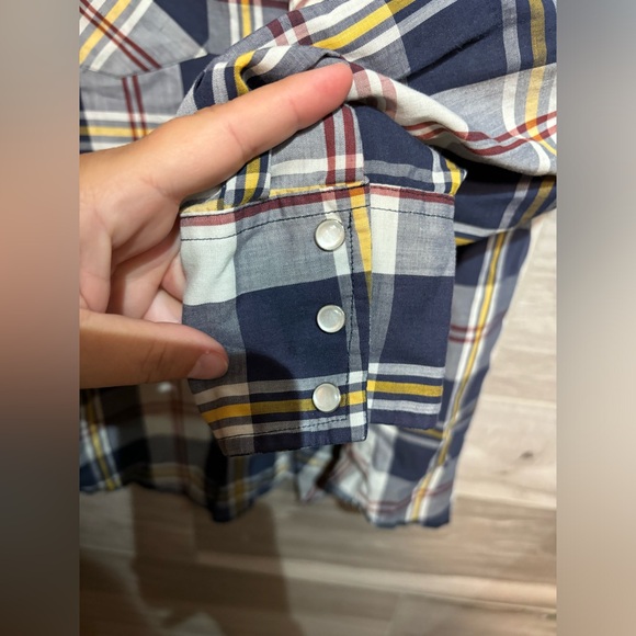 Wrangler button up pearl snap western shirt size medium - Picture 3 of 6